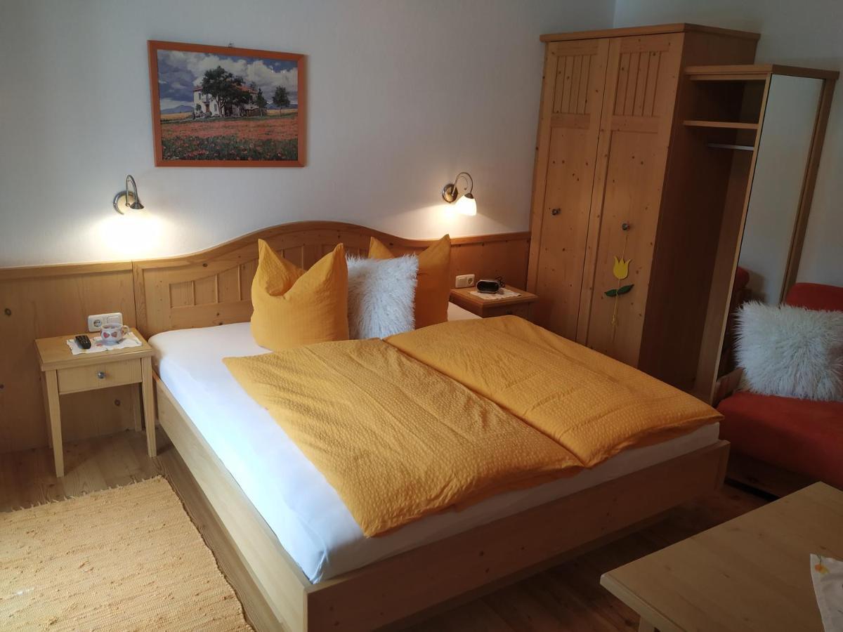 Gaestehaus Walpurga روسباخ أم باس غشوت المظهر الخارجي الصورة